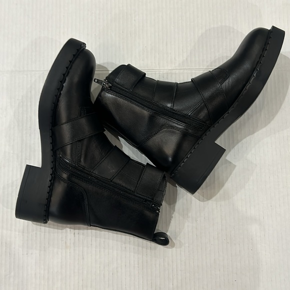 NWOT STEVE MADDEN Arlette Triple Buckle Black Leather Moto Boot Size 8 - Picture 15 of 17